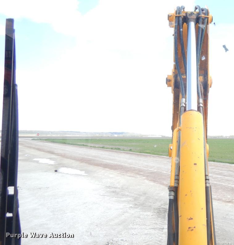 image for item HR9233 1994 JCB 214  backhoe