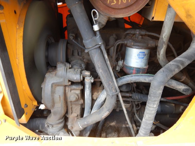 image for item HR9233 1994 JCB 214  backhoe