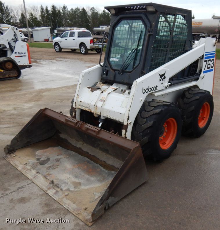 image for item HR9239 1998 Bobcat 763  skid steer loader