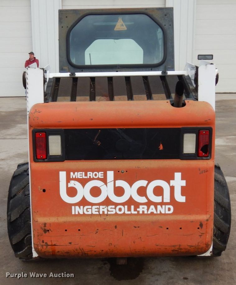 image for item HR9239 1998 Bobcat 763  skid steer loader