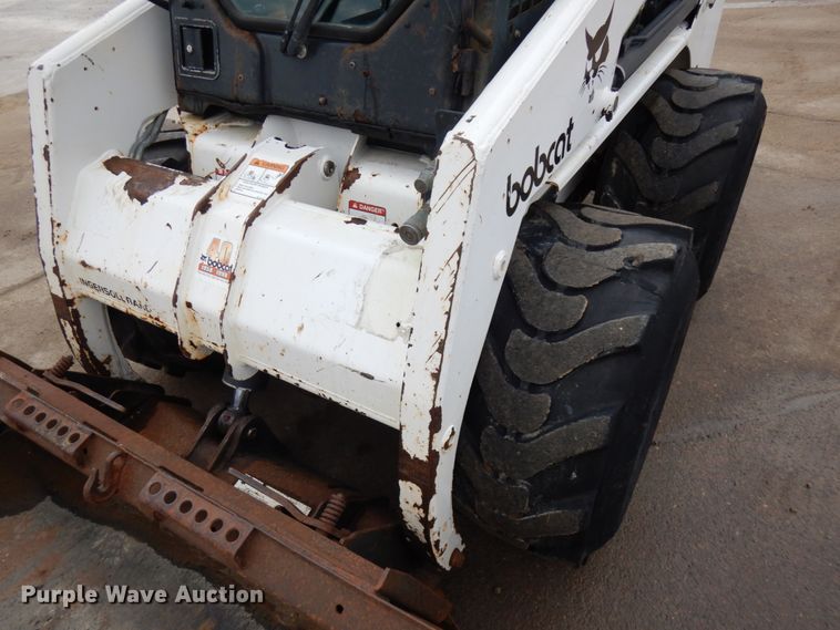 image for item HR9239 1998 Bobcat 763  skid steer loader