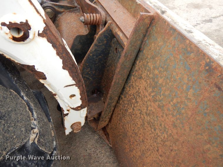 image for item HR9239 1998 Bobcat 763  skid steer loader