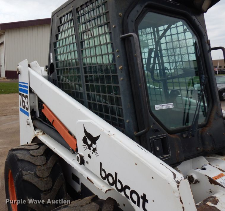 image for item HR9239 1998 Bobcat 763  skid steer loader