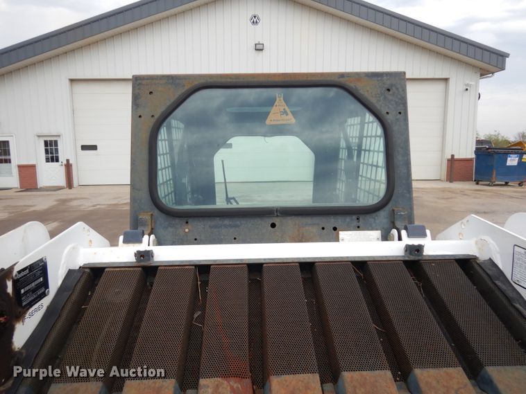 image for item HR9239 1998 Bobcat 763  skid steer loader