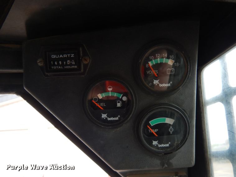 image for item HR9239 1998 Bobcat 763  skid steer loader