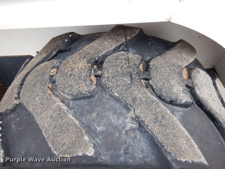 image for item HR9239 1998 Bobcat 763  skid steer loader