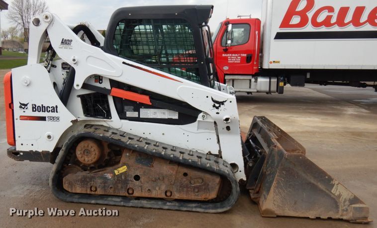 image for item HR9240 2015 Bobcat T590  tracked skid steer loader
