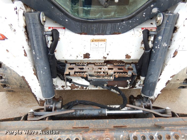 image for item HR9240 2015 Bobcat T590  tracked skid steer loader