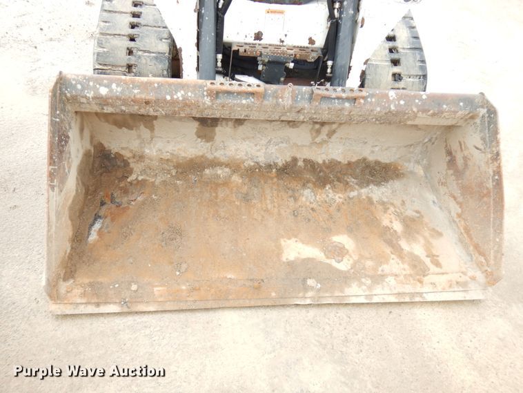 image for item HR9240 2015 Bobcat T590  tracked skid steer loader