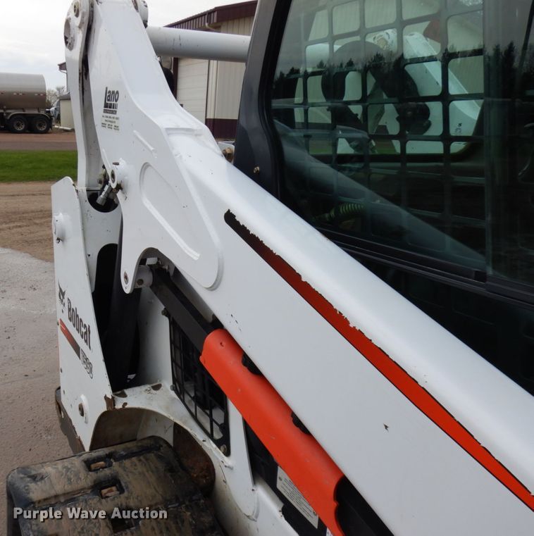 image for item HR9240 2015 Bobcat T590  tracked skid steer loader