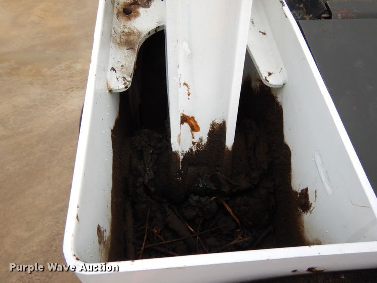 image for item HR9240 2015 Bobcat T590  tracked skid steer loader