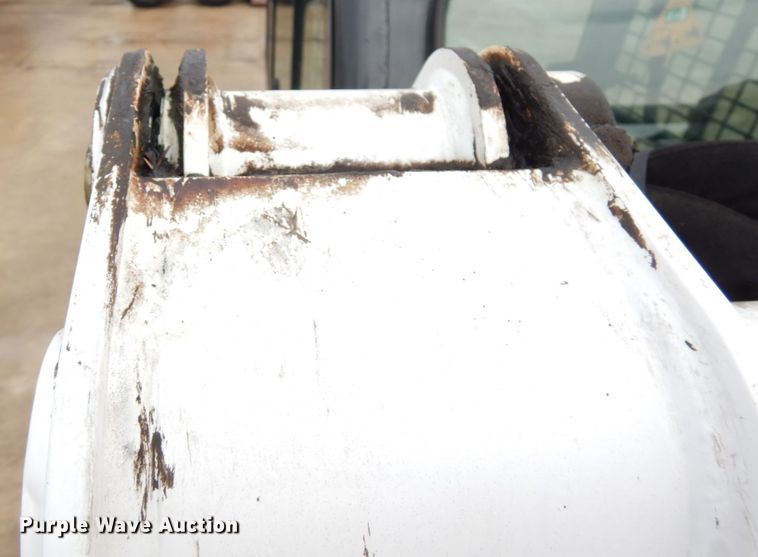 image for item HR9240 2015 Bobcat T590  tracked skid steer loader