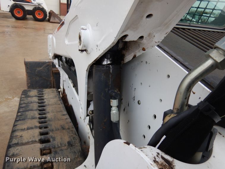 image for item HR9240 2015 Bobcat T590  tracked skid steer loader