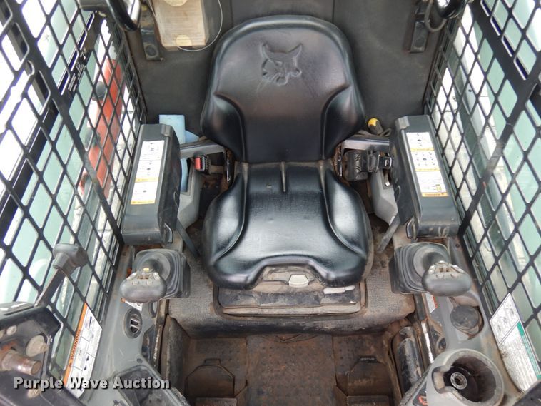 image for item HR9240 2015 Bobcat T590  tracked skid steer loader