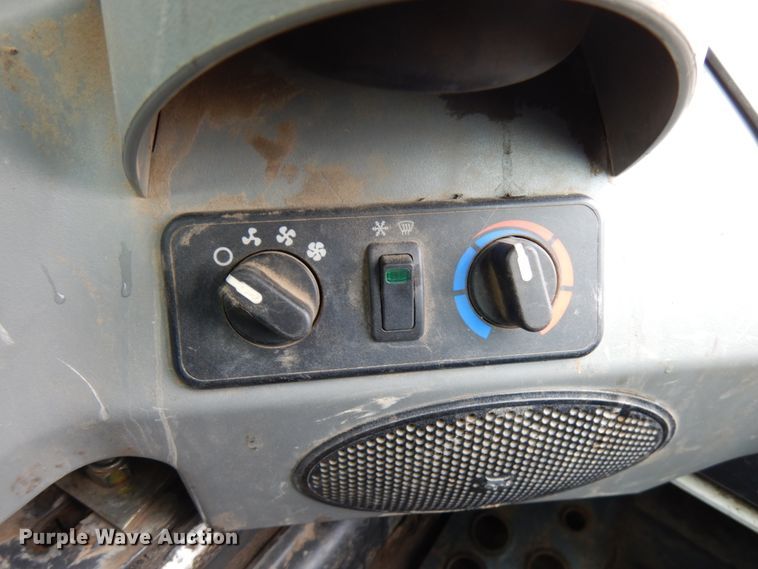 image for item HR9240 2015 Bobcat T590  tracked skid steer loader