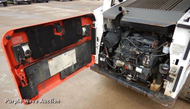 image for item HR9240 2015 Bobcat T590  tracked skid steer loader