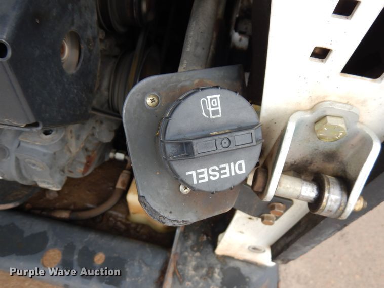 image for item HR9240 2015 Bobcat T590  tracked skid steer loader