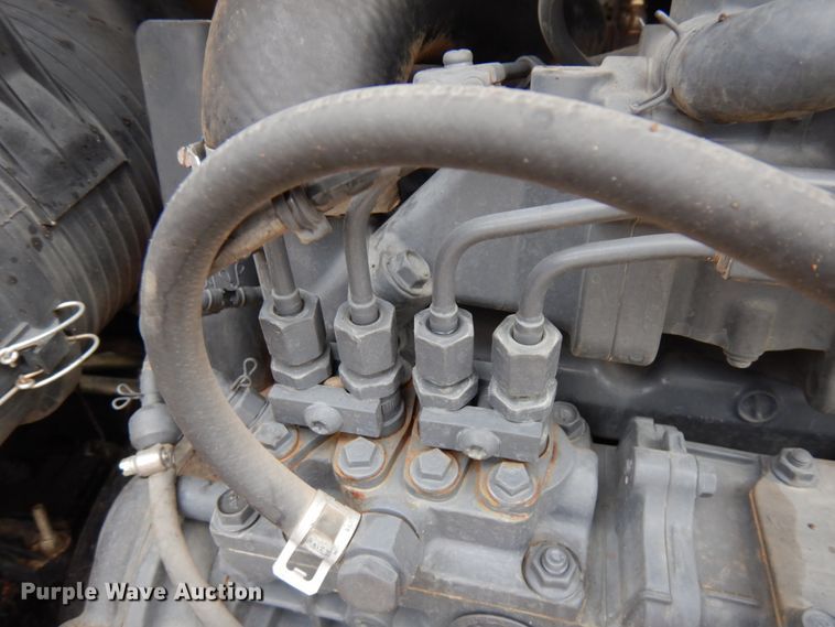 image for item HR9240 2015 Bobcat T590  tracked skid steer loader