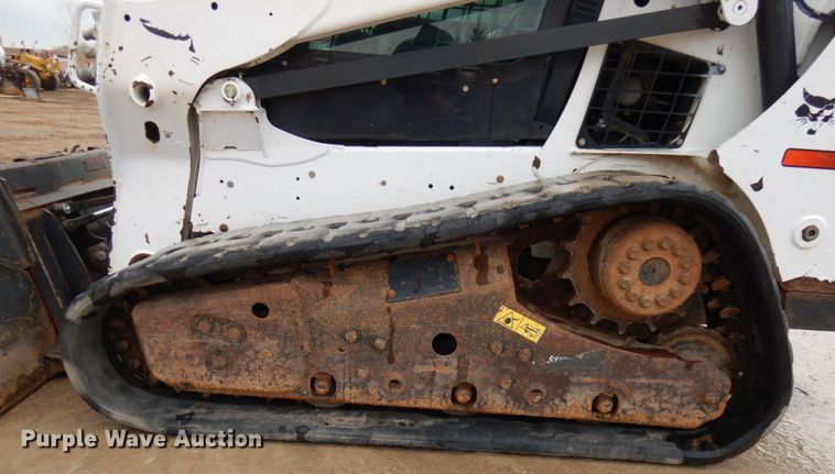 image for item HR9240 2015 Bobcat T590  tracked skid steer loader