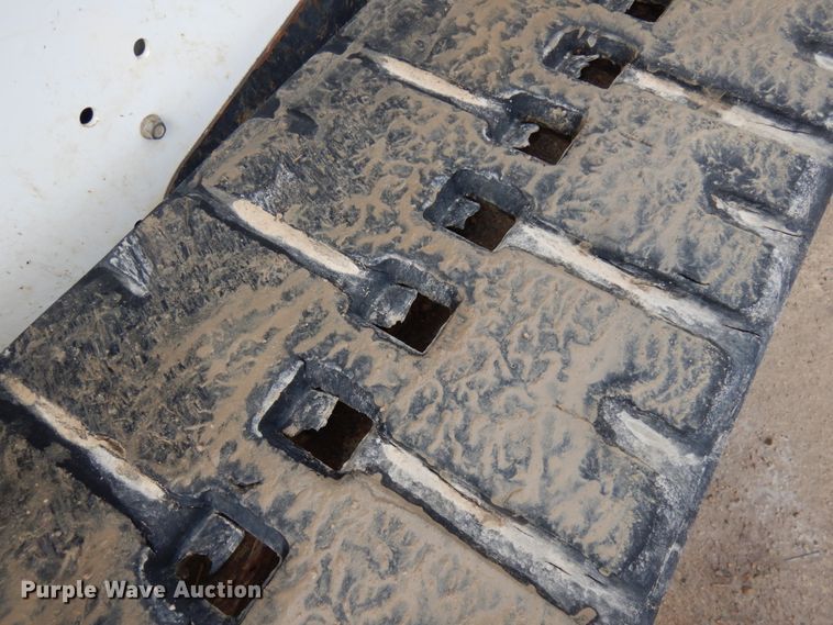 image for item HR9240 2015 Bobcat T590  tracked skid steer loader