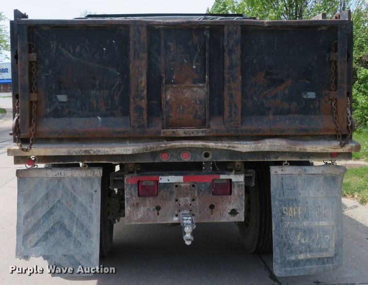 image for item HV9749 2006 International 4200  dump truck