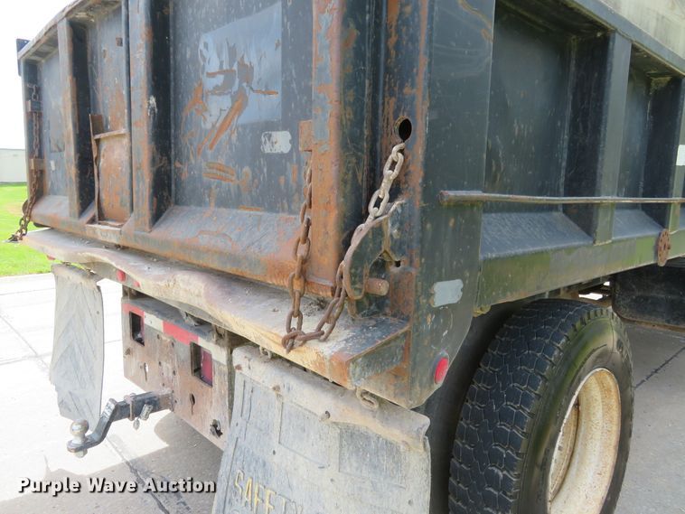 image for item HV9749 2006 International 4200  dump truck