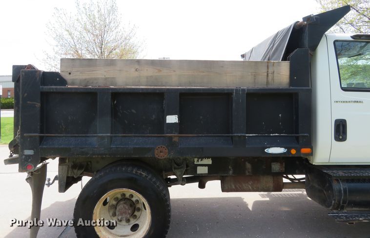 image for item HV9749 2006 International 4200  dump truck
