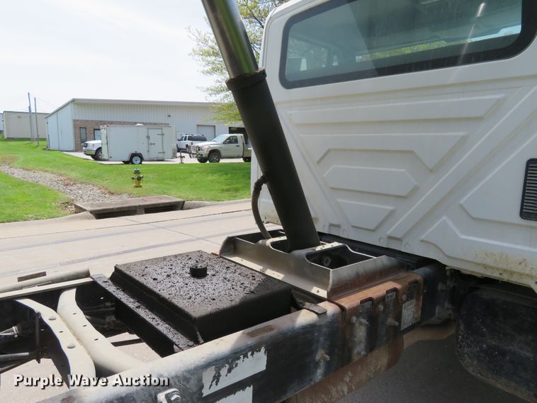 image for item HV9749 2006 International 4200  dump truck