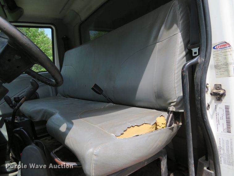 image for item HV9749 2006 International 4200  dump truck