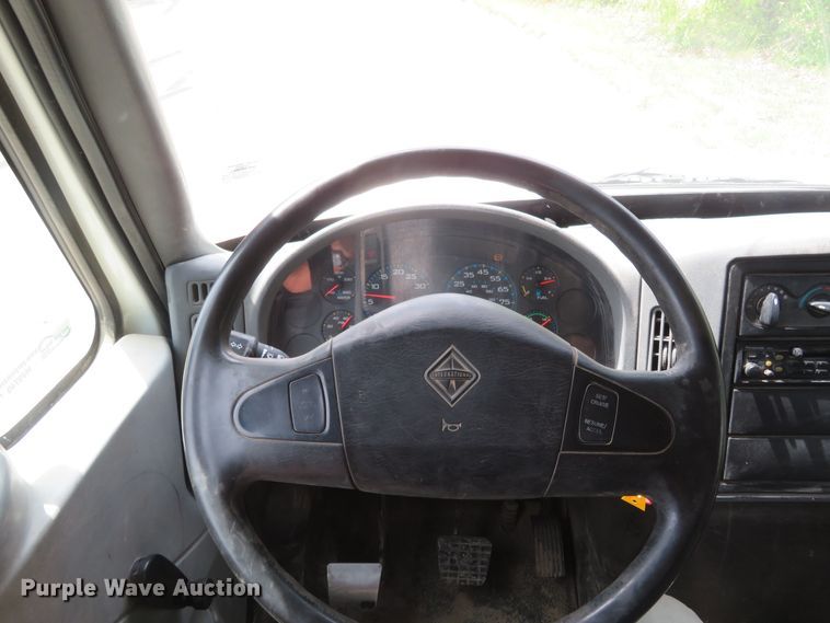 image for item HV9749 2006 International 4200  dump truck