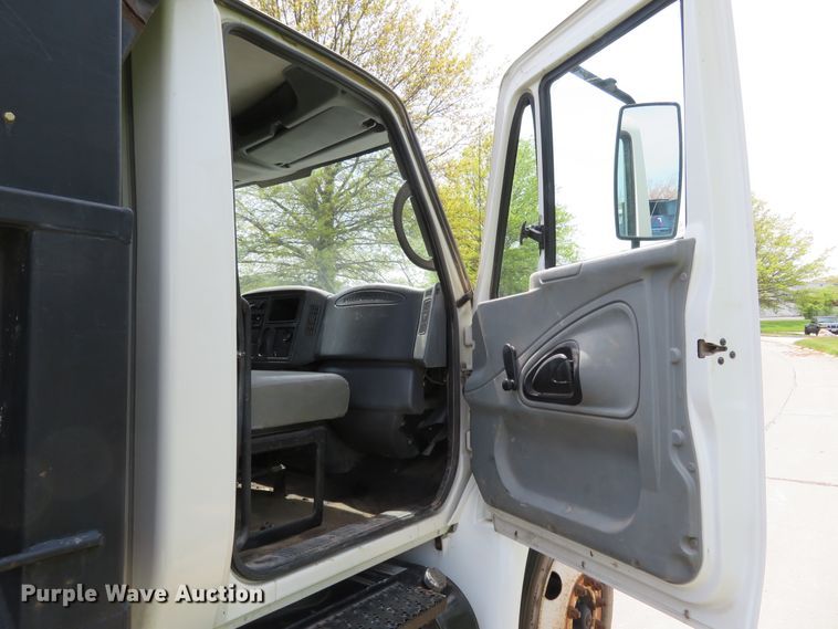 image for item HV9749 2006 International 4200  dump truck