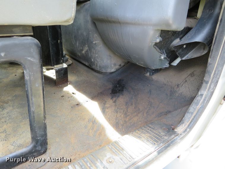 image for item HV9749 2006 International 4200  dump truck