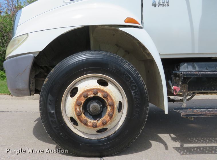 image for item HV9749 2006 International 4200  dump truck