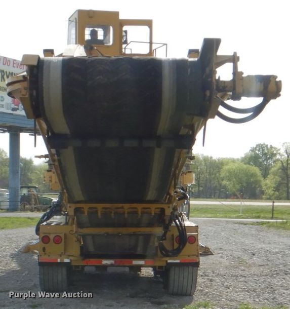 image for item HX9215 2012 Vermeer TG5000 tub grinder