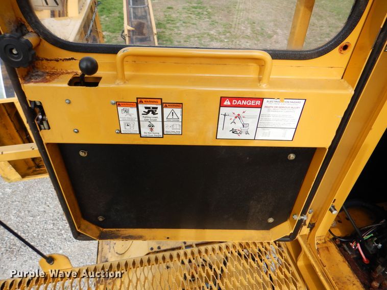 image for item HX9215 2012 Vermeer TG5000 tub grinder