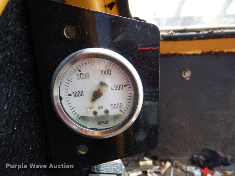 image for item HX9215 2012 Vermeer TG5000 tub grinder