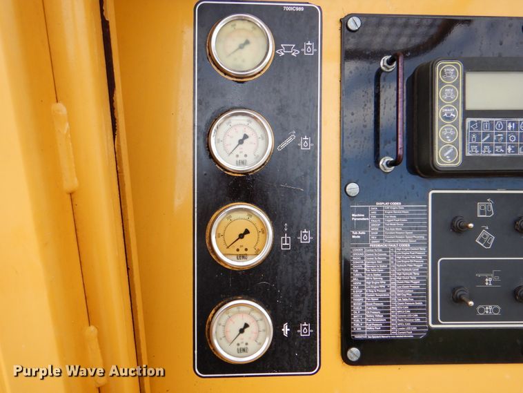 image for item HX9215 2012 Vermeer TG5000 tub grinder