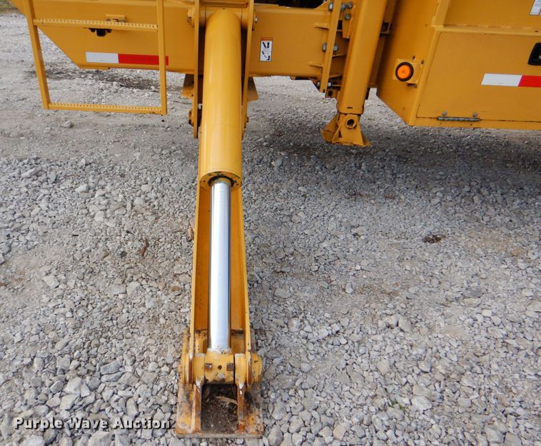 image for item HX9215 2012 Vermeer TG5000 tub grinder