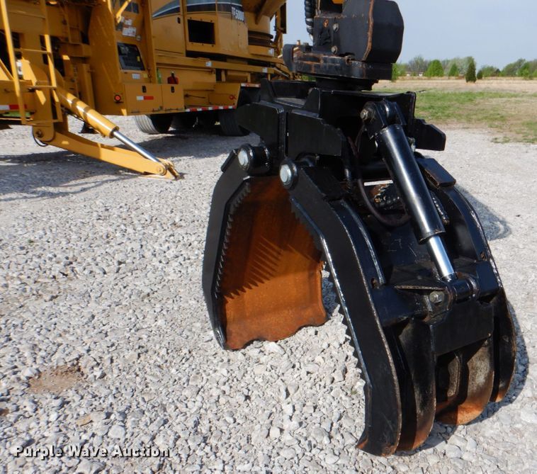 image for item HX9215 2012 Vermeer TG5000 tub grinder