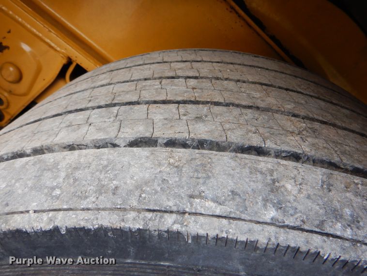 image for item HX9215 2012 Vermeer TG5000 tub grinder