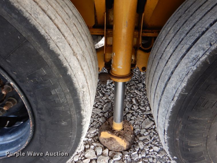 image for item HX9215 2012 Vermeer TG5000 tub grinder