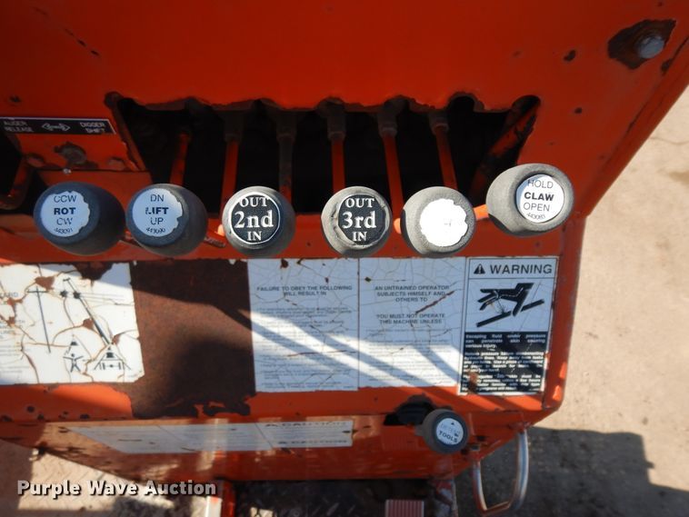 image for item ID9756 1999 International 4800  digger derrick truck