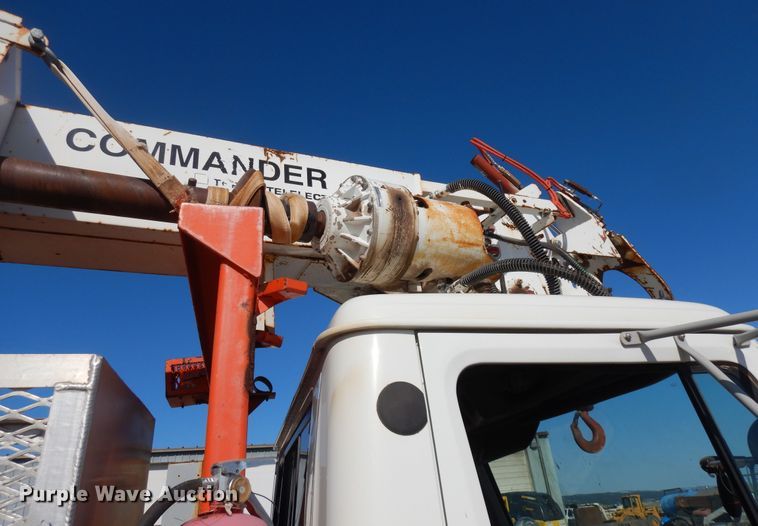 image for item ID9756 1999 International 4800  digger derrick truck