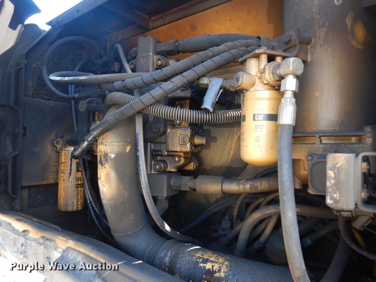 image for item ID9758 1997 Caterpillar 330BL  excavator