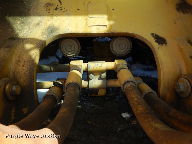 image for item ID9758 1997 Caterpillar 330BL  excavator