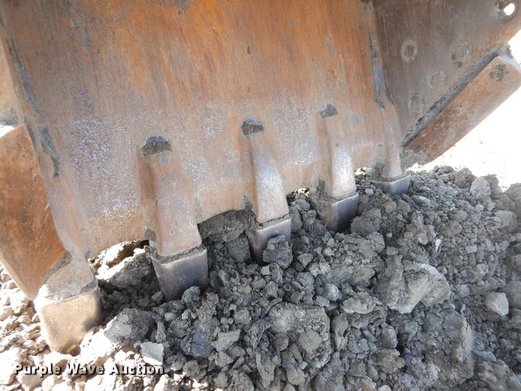 image for item ID9758 1997 Caterpillar 330BL  excavator