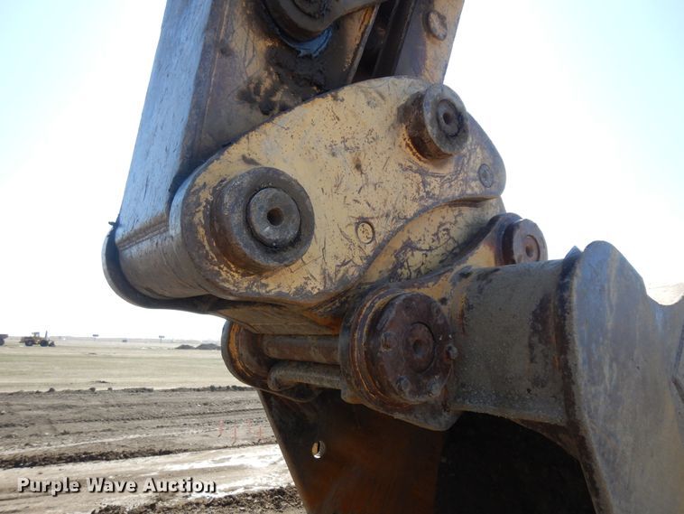 image for item ID9758 1997 Caterpillar 330BL  excavator