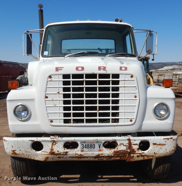 image for item ID9759 1980 Ford 8000  utility / service truck