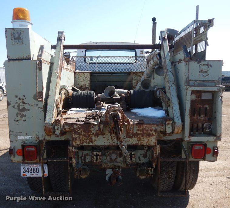 image for item ID9759 1980 Ford 8000  utility / service truck