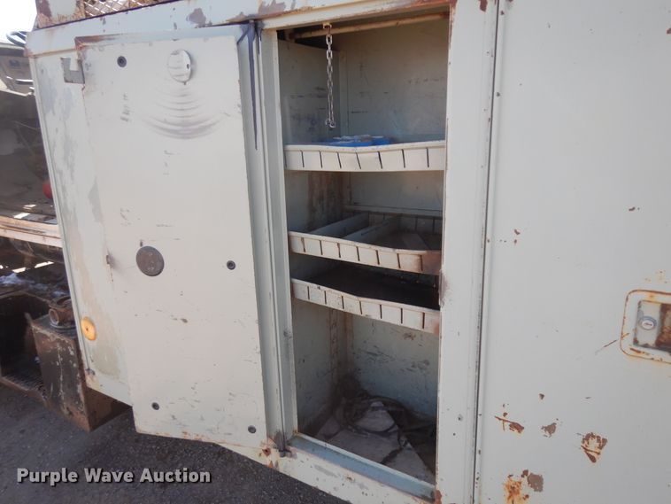 image for item ID9759 1980 Ford 8000  utility / service truck